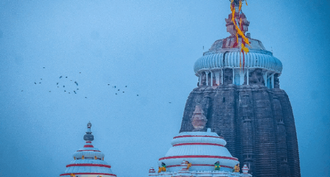 ଚଷମାରେ ହିଡେନ୍ କ୍ୟାମେରା ନେଇ ଶ୍ରୀମନ୍ଦିର ପ୍ରବେଶ; ସନ୍ଦେହ ହେବାରୁ ଧରିଲା ପୋଲିସ