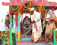 Labangiri Rath Yatra: Tirupati Panigrahi Performs auspicious ‘Chhera Panhara’