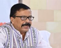 ଓଏଏସ ଆନ୍ଦୋଳନ: କାର୍ଯ୍ୟରେ ଯୋଗଦେବା ପାଇଁ ଅନୁରୋଧ କଲେ ରାଜସ୍ୱ ମନ୍ତ୍ରୀ, ଅଡ଼ି ବସିଲା ସଂଘ