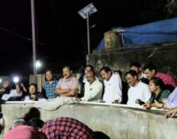 ଜିଲ୍ଲା ମତ୍ସ୍ୟ ଫାର୍ମ ଠାରେ ମାଛ ଜାଆଁଳ ପ୍ରଜନନ ପାଇଁ ଟିକା କରଣ କାର୍ଯ୍ୟକ୍ରମ ଅନୁଷ୍ଠିତ, ଯୋଗଦେଲେ ଜିଲ୍ଲାପାଳ