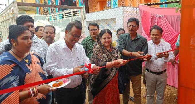 ଓଡିଶା ରାଜ୍ୟ ସମବାୟ ବାଣିଜ୍ୟ ମହାସଂଘ ଲିଃ. ଓ ଆଂଚଳିକ କ୍ଷେତ୍ର ପରିଚାଳକ ମାର୍କଫେଡ଼ ବଲାଙ୍ଗୀର ଜିଲ୍ଲାର ଚନ୍ଦନଭାଟି ପେସ୍କରେ ପ୍ରଥମ ଥର ଲାଗି ଉପଯୁକ୍ତ ମାନ ବହନ କରୁଥିବା ତୈଳ ଜାତୀୟ ବୀଜ କ୍ରୟର ଶୁଭାରମ୍ଭ