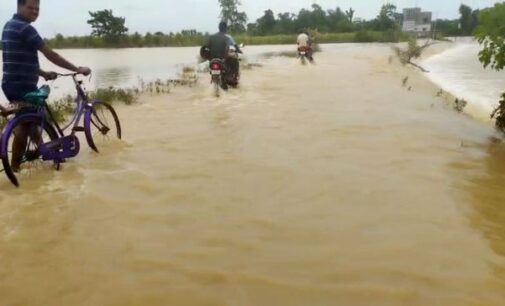 ଲଗାଣ ବର୍ଷାରେ ବଢୁଛି ନଦୀର ଜଳସ୍ତର, ୫ ଜିଲ୍ଲାରେ ବନ୍ୟା ସ୍ଥିତି, ଭୟଭୀତ ଲୋକେ