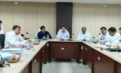 ବିଭିନ୍ନ ବିଭାଗର ଉନ୍ନୟନ କାମର ସମୀକ୍ଷା କଲେ ଓଡିଆ ଭାଷା ସାହିତ୍ୟ ଓ ସଂସ୍କୃତି ସଚିବ