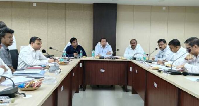 ବିଭିନ୍ନ ବିଭାଗର ଉନ୍ନୟନ କାମର ସମୀକ୍ଷା କଲେ ଓଡିଆ ଭାଷା ସାହିତ୍ୟ ଓ ସଂସ୍କୃତି ସଚିବ