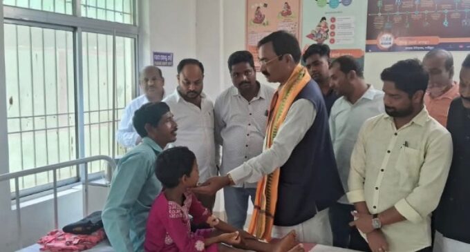 କନ୍ଧମାଳ ସାଂସଦଙ୍କ ବାଲିଗୁଡା ଉପଖଣ୍ଡ ସ୍ବାସ୍ଥ୍ୟ କେନ୍ଦ୍ର ପରିଦର୍ଶନ : ବିଭିନ୍ନ ସମସ୍ୟା ଉପରେ ଆଲୋଚନା