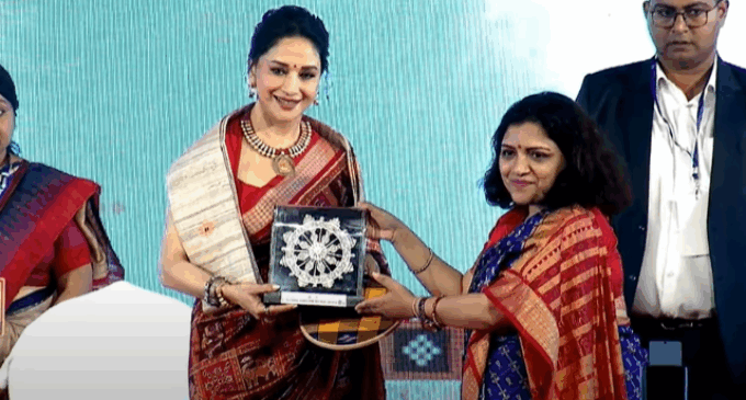 ମାଧୁରୀ ଦିକ୍ଷିତ ଓଡ଼ିଶା ହସ୍ତତନ୍ତର ବ୍ରାଣ୍ଡ୍ ଆମ୍ବାସଡର୍, ବିଶ୍ୱରେ କରିବେ ପ୍ରଚାର