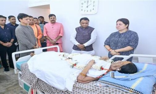 ପରପାରିରେ ସିଦ୍ଧାନ୍ତ ମହାପାତ୍ରଙ୍କ ମା’: ଦୁଃଖରେ ଭାଙ୍ଗିପଡ଼ିଲେ