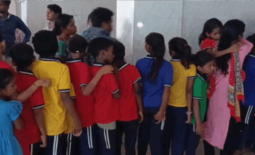 ମଧ୍ୟାହ୍ନ ଭୋଜନରୁ ବାହାରିଲା ଝିଟିପିଟି, ଅସୁସ୍ଥ ଛାତ୍ରଛାତ୍ରୀ ଡାକ୍ତରଖାନାରେ ଭର୍ତ୍ତି