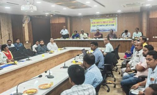 ଜିଲ୍ଲାପାଳଙ୍କ ଅଧ୍ୟକ୍ଷତା ରେ ସ୍ବାସ୍ଥ୍ୟ ବିଭାଗ ର ସମସ୍ତ ମୁଖ୍ୟ ବିତରଣୀୟ ଉପରେ ସମୀକ୍ଷା କରିବା ବୈଠକ ଅନୁଷ୍ଠିତ