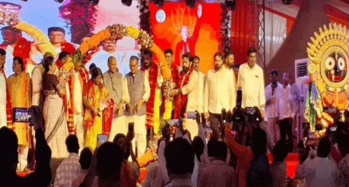 ପଦ୍ମ ଧରିଲେ ବିଜେଡି କର୍ମୀ, ଧର୍ମଶାଳାରେ ବିଜେପିର ଶକ୍ତି ପ୍ରଦର୍ଶନ; ମନମୋହନ କହିଲେ, ୭୮ ବର୍ଷରେ ଯାହା ହୋଇନି ୫ ବର୍ଷରେ ହେବ