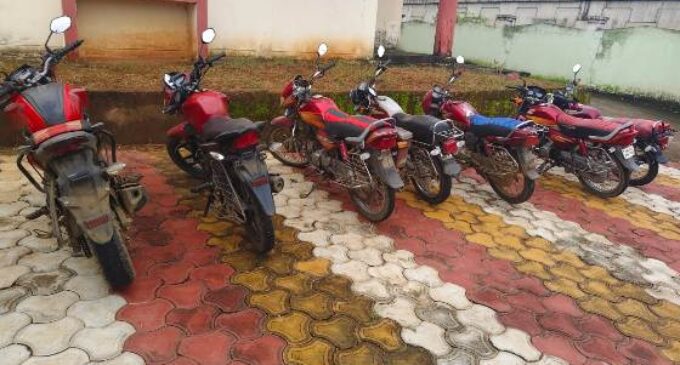 ମୁକୁନ୍ଦପ୍ରସାଦ ଚେକ ଗେଟ ନିକଟରୁ ଦୁଇ ବାଇକ ଚୋରଙ୍କୁ ଗିରଫ କଲା ଶିଳ୍ପାଞ୍ଚଳ ପୁଲିସ