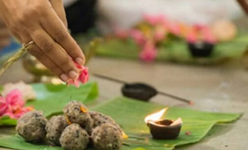 ଆଜି ହେଉଛି ପବିତ୍ର ମହାଳୟା ଅମାବାସ୍ୟା, ପିଣ୍ତଦାନ କରୁଛନ୍ତି ଶହ ଶହ ଶ୍ରଦ୍ଧାଳୁ