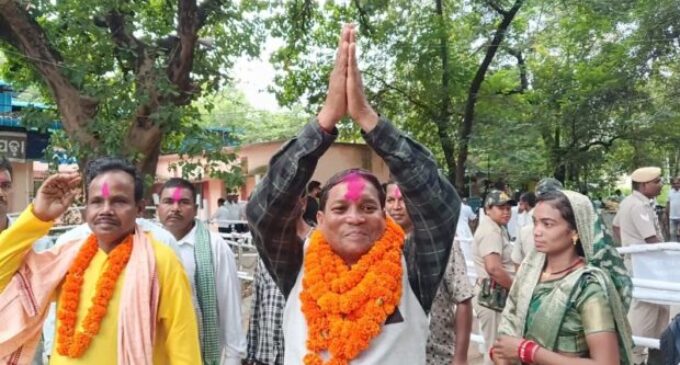 Independent candidate Dharua launches campaign for Nuapada bye-election