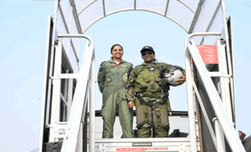 President Murmu’s Rafale moment with IAF pilot Pakistan claimed it captured during Op Sindoor