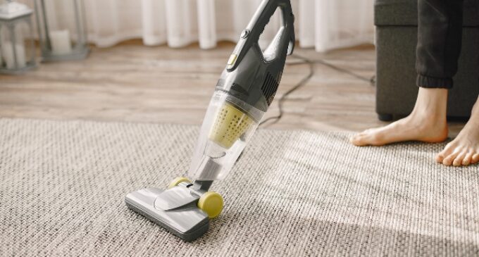 ମଳଦ୍ବାରରେ ଏୟାର ପାଇପ୍ ପୂରାଇ ଦେବାରୁ ସୋରୁମ୍ କର୍ମଚାରୀଙ୍କ ମୃତ୍ୟୁ