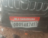 ଦୁଇ ଜଣଙ୍କୁ ଧକ୍କା ଦେଲା ସାରସକଣା ବିଧାୟକଙ୍କ ଗାଡ଼ି, ଗୁରୁତରଙ୍କୁ ଡାକ୍ତରଖାନାରେ ଭର୍ତ୍ତି