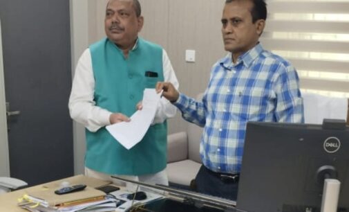 ଇଡ଼କୋକୁ ଗୋଚର ଜମି ହସ୍ତାନ୍ତର ପ୍ରସଙ୍ଗ, ଗ୍ରାମବାସୀ ଜିଲାପାଳଙ୍କୁ ଦେଲେ ଦାବିପତ୍ର