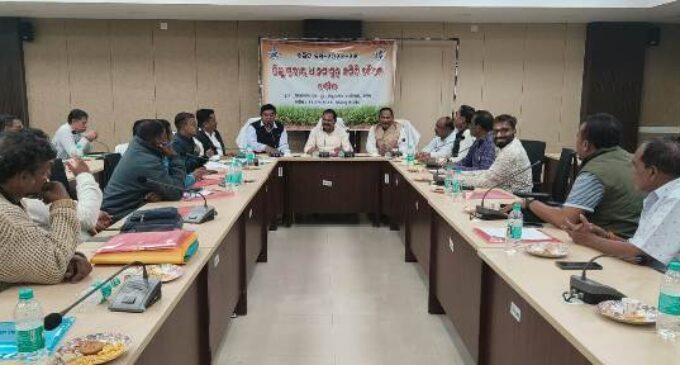 ବୌଦ୍ଧ ଜିଲ୍ଲାପାଲଙ୍କ ସଦଭାବନା ସଭାଗୃହରେ ଚଳିତ ଖରିଫ ବର୍ଷ ୨୫-୨୬ ବର୍ଷ ପାଇଁ ଜିଲ୍ଲା ସ୍ତରୀୟ ଧାନ ସଂଗ୍ରହ କମିଟି ବୈଠକ ଅନୁଷ୍ଠିତ