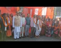 ଜିଲ୍ଲାପାଳ କାର୍ଯ୍ୟାଳୟଠାରେ ବରିଷ୍ଠ ତୀର୍ଥ ଯାତ୍ରୀଙ୍କ ଦୁଇଟି ବସର ଶୁଭାରମ୍ଭ କଲେ ବିଧାୟକ