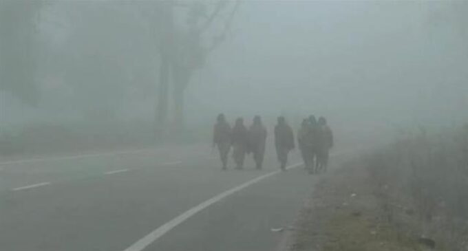 ଶୀତରେ ଥରୁଛି ସାରା ରାଜ୍ୟ : ୬.୫ ଡିଗ୍ରୀକୁ ଖସିଲା ସେମିଳିଗୁଡ଼ା ପାରଦ, ୧୦ ଡିଗ୍ରୀ ତଳେ ୧୨ସହର