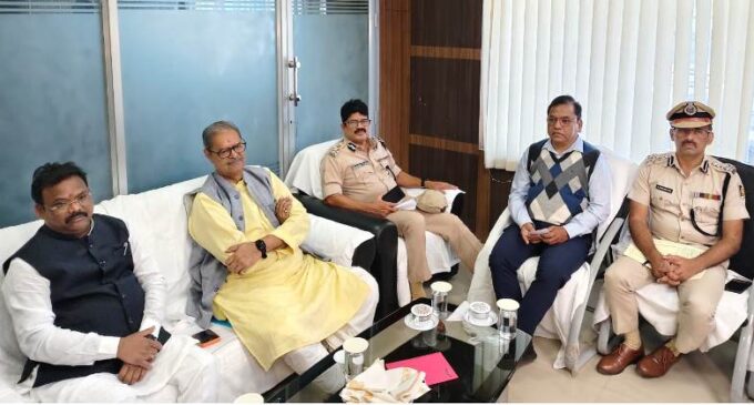 Odisha DCM Singh Deo, Minister Gokulananda Mallik step in to bring peace in Malkangiri