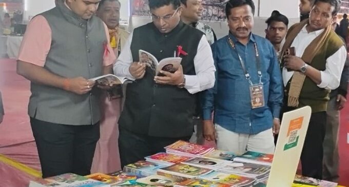 ବିଂଶତମ ବୌଦ୍ଧ ପୁସ୍ତକମେଳା ଉଦଘାଟିତ : ପୁରୁଣାକଟକ ମା ଭୈରବୀଙ୍କ ପୀଠରୁ ଆସିଲା ଆଜ୍ଞାମାଳ ଓ ଦିବ୍ୟଜ୍ୟୋତି