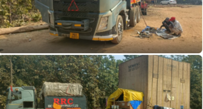 ଟିଟିଲାଗଡ ରାସ୍ତା ରେ ଆସୁଛି ବିରାଟ କଣ୍ଟେନର,କାହାର କେତେ ଭାଗ