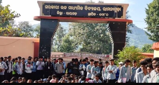 Students Clash with College Administration in Rayagada Over Grievances