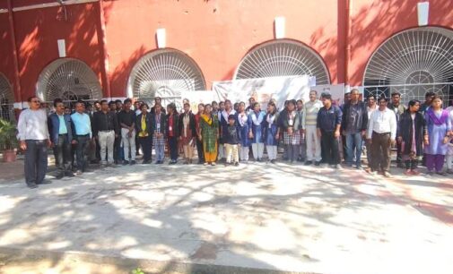 ଜିଲ୍ଲା ସଂଗ୍ରହାଳୟ ପରିସରରେ ସୂଚନା ଓ ଲୋକ ସମ୍ପର୍କ ଅଧିକାରୀଙ୍କ ତତ୍ୱାବଧାନରେ ସାଧାରଣତନ୍ତ୍ର ଦିବସ ଉପଲକ୍ଷେ ବିଭିନ୍ନ ପ୍ରତିଯୋଗିତା ଅନୁଷ୍ଠିତ