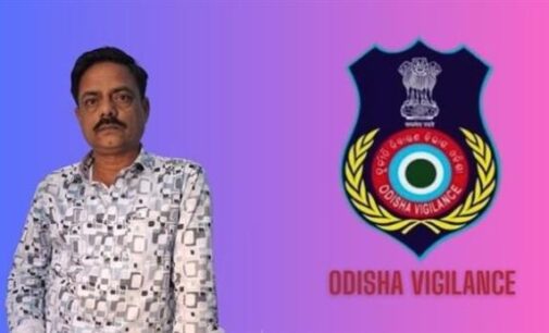 ଭିଜିଲାନ୍ସ ପଞ୍ଝାରେ ଲାଞ୍ଚୁଆ ଫରେଷ୍ଟର; ଗଛ କାଟିବାକୁ ଅନୁମତି ପାଇଁ ୧୦ ହଜାର ଟଙ୍କା ନେଉଥିଲେ ଲାଞ୍ଚ