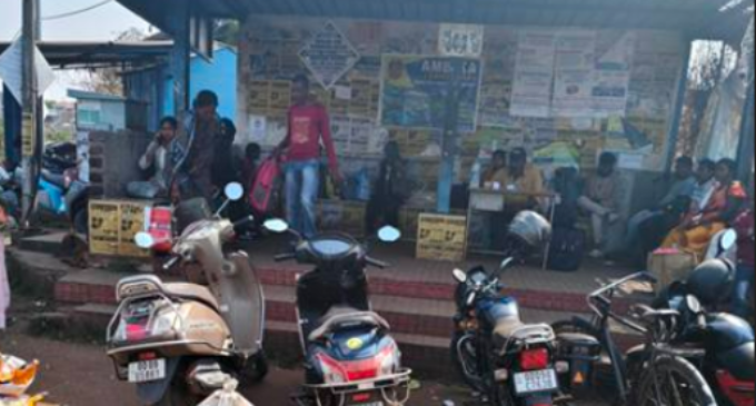 ଶିରିପୁର ସ୍ଥିତ ଯୋଡା ବଡ଼ବିଲ ବସ ଷ୍ଟାଣ୍ଡ ରେ ଥିବା ଅଳିଆ ଆବର୍ଜନା