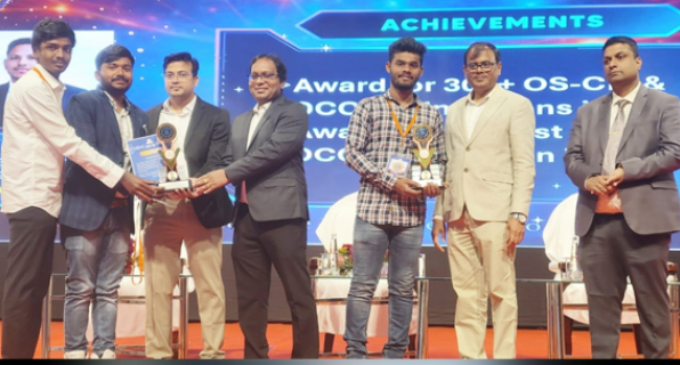 ଗଜପତି :ଓ:ଏସ:ସି:ଆଇ:ଟି: ଶିକ୍ଷା କ୍ଷେତ୍ରରେ ୟୁ ଟେକ୍ କମ୍ପ୍ୟୁଟର ପ୍ରଶିକ୍ଷଣ କେନ୍ଦ୍ର ଗଜପତିରେ ପ୍ରଥମ ସ୍ଥାନ ଅଧିକାର କରିଥିବା ରୁ ରାଜ୍ୟସ୍ତରୀୟ ପୁରସ୍କାର ପ୍ରଦାନ