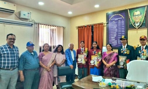 ଗଣତନ୍ତ୍ର ଦିବସ ପ୍ୟାରେଡ଼ ରେ ଅଂଶ ଗ୍ରହଣ କରିଥିବା ଜାତୀୟ ସମର ଶିକ୍ଷାର୍ଥୀ ବାହିନୀ କ୍ୟାଡେଟ ମାନଙ୍କୁ ସମ୍ବର୍ଦ୍ଧିତ କଲେ ମହାବିଦ୍ୟାଳୟ ଅଧ୍ୟକ୍ଷା