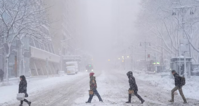 US braces for bomb cyclone, 10,000 flights cancelled, blizzard warnings in place