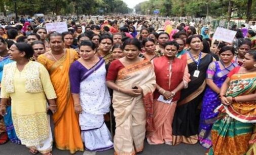 ରାସ୍ତାରେ ବସିଲେ ଶହଶହ କିନ୍ନର