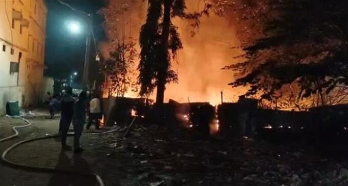 ଜୟପୁର ସହରରେ ଭୟାବହ ଅଗ୍ନିକାଣ୍ଡ: ହୁତୁହୁତୁ ହୋଇ ବ୍ୟାପୁଛି ନିଆଁ