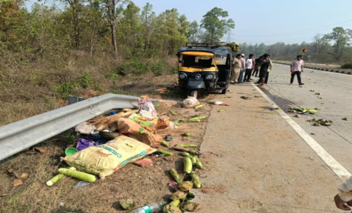ଟ୍ରକ୍ ଧକ୍କାରେ ଅଟୋ ଓଲଟିଲା: ଜଣେ ମୃତ, ୪ ଗୁରୁତର