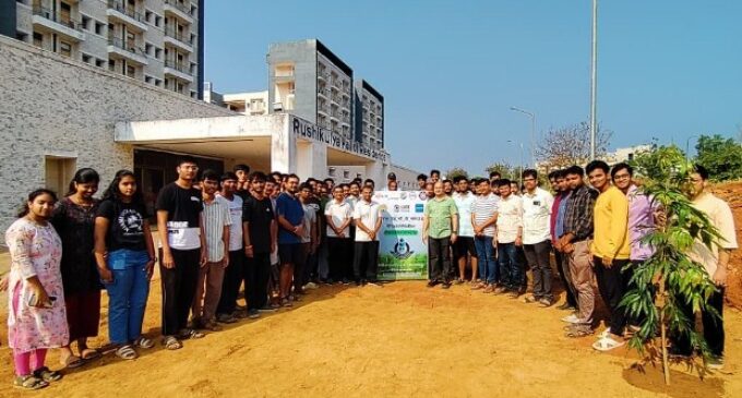 IIT Bhubaneswar organizes plantation drive to mark International Day of Forests