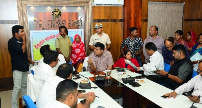 ମିଳିତ ଜନ ଅଭିଯୋଗ ଶୁଣାଣୀ ଶିବିର ଜିଲ୍ଲା ସଦର ମହକୁମାଠାରେ ଅନୁଷ୍ଠିତ
