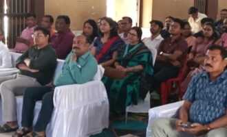 ଟାଉନ୍ ହଲ ଠାରେ ପ୍ରଶାସନ ପକ୍ଷରୁ ଜିଲ୍ଲା ସ୍ତରୀୟ ପଖାଳ ପରବ ଆୟୋଜିତ