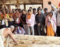 ମହାପ୍ରଭୁଙ୍କ ରଥଯାତ୍ରା ପାଇଁ କାଠ ଚିରା, ଖପୁରିଆ ସରକାରୀ କରତ କଳରେ ଚିରଟ