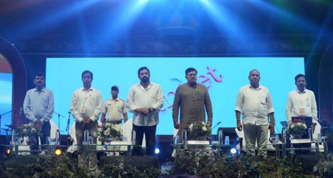 ଯଯାତି ୨୦୨୬: ଚତୁର୍ଥ ସନ୍ଧ୍ୟାରେ ଲୋକଙ୍କ ମନ ମୋହିଲେ ଗାୟିକା ନିତି ମୋହନ ,ମହୋତ୍ସବ ସଭାରେ ଯୋଗ ଦେଲେ ମନ୍ତ୍ରୀ ଶ୍ରୀ ପୃଥ୍ୱୀରାଜ ହରିଚନ୍ଦନ