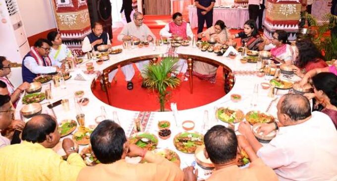 ପଖାଳ କେବଳ ଆହାର ନୁହେଁ, ବରଂ ଓଡ଼ିଶାର ସଂସ୍କୃତି ଓ ପରମ୍ପରାର ଏକ ଅବିଚ୍ଛେଦ୍ୟ ଅଙ୍ଗ