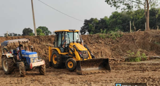 ସରକାରୀ ଯୋଜନା କାର୍ଯ୍ୟକାରୀ ନାଁ ରେ ଶହ ଶହ ଟ୍ରିପ ମୋରମ ଅନ୍ୟତ୍ର ଚାଲାଣ