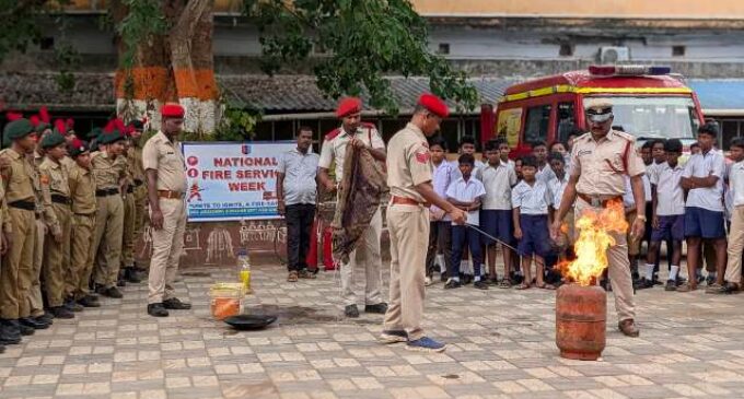 ବି.ଜେ. ବି ଉଚ୍ଚ ବିଦ୍ୟାଳୟରେ ଅଗ୍ନିଶମ ସପ୍ତାହ ପାଳିତ