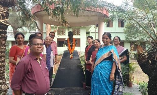 ପ୍ରାଣନାଥ ସ୍ୱୟଂ ଶାସିତ ମହାବିଦ୍ୟାଳୟର ବିନ୍ଦୁଶ୍ରୀ ମିଶ୍ରଙ୍କ ଅବସର, କଲେଜ ପକ୍ଷରୁ ସମ୍ବର୍ଦ୍ଧିତ