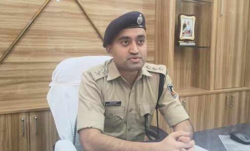 ବେଆଇନ ଦେଶୀ ନିର୍ମିତ ଅସ୍ତ୍ରଶସ୍ତ୍ର ନିର୍ମାଣ ୟୁନିଟ୍ ଠାବ : ୪୨ ଟି ଦେଶୀ ବନ୍ଧୁକ ଜବତ , ୧୫ ଗିରଫ
