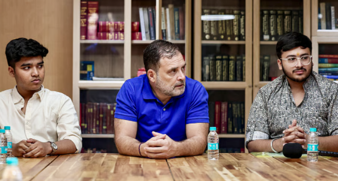 Rahul targets Centre over CBSE OSM row, backs students over answer-sheet mix-ups