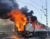 Fire breaks out on Rajdhani Express in MP’s Ratlam, all passengers rescued