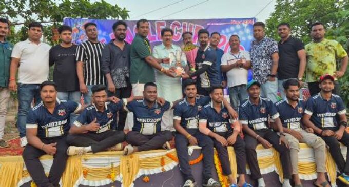 ଇଗଲ କପ୍ କ୍ରିକେଟ: ଉଇଣ୍ଡ -୨୦୦୦ କଟକ ଚମ୍ପିୟାନ